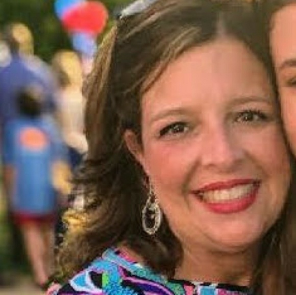 Meet your Posher, Angie - Picture 1 of 1